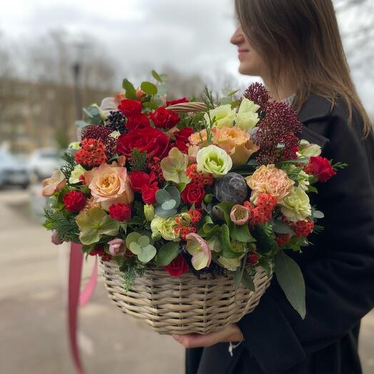 Корзина с цветами