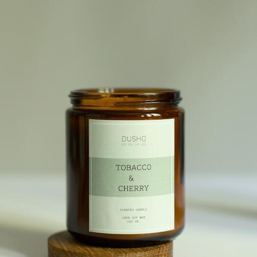 Свеча с ароматом "Табак и вишня"