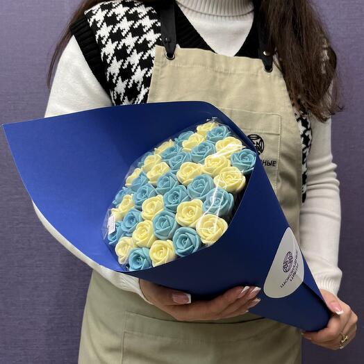 Букет 37 шоколадных роз