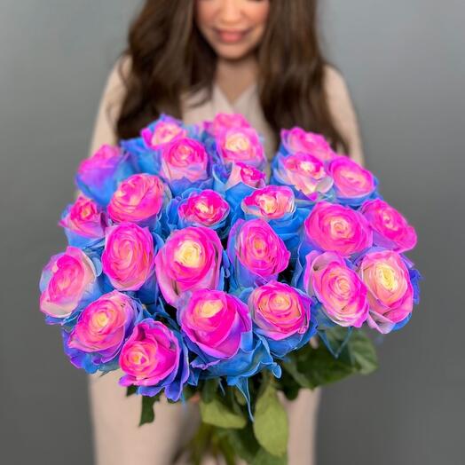 Ramo de 25 rosas arcoiris Ecuador