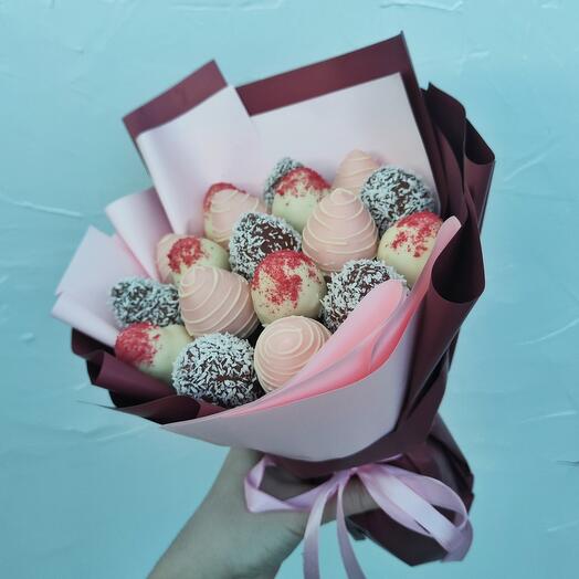 Ramo de fresas cubiertas de chocolate 29