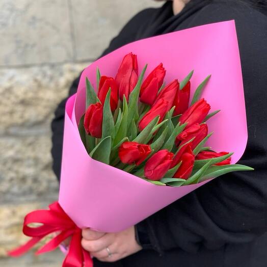 Весенний букет красных тюльпанов 15 шт (E187)