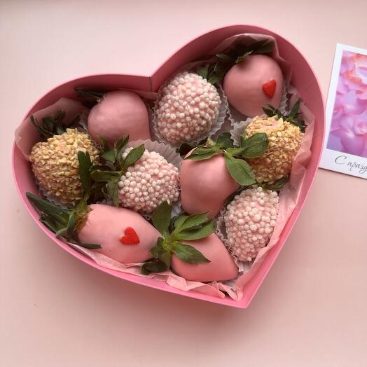 Сердце из клубники в шоколаде 9-14 шт Pink