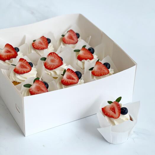 Cupcakes de 9 piezas con bayas