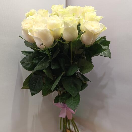 Bouquet of white roses 15 pcs. Ecuador, bouquet of premium white roses, Mondial varieties
