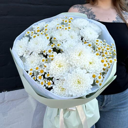 Chrysanthemums and daisies