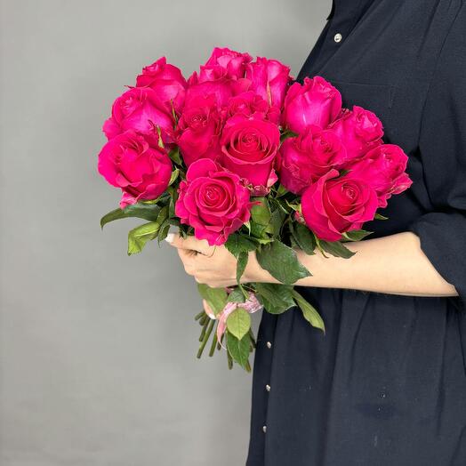 15 pink roses for your beloved