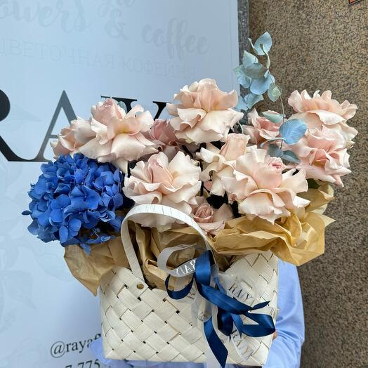 Корзина «Лакомка»