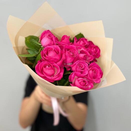 Bouquet of 11 crimson roses