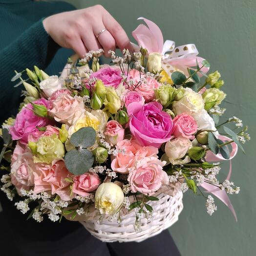 Розы микс в  корзине, Корзина с розами n90