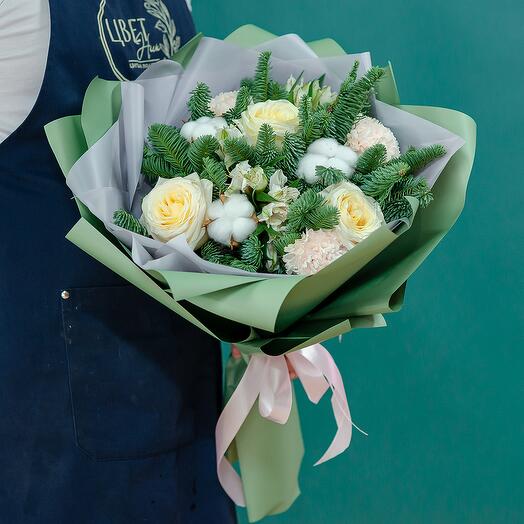 Сборный букет с нобилисом и пионовидной розой 1647f