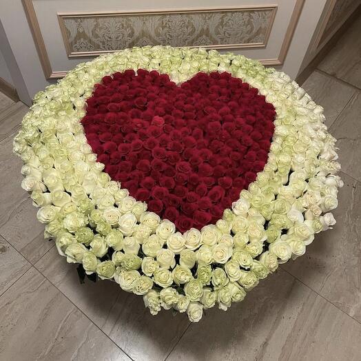 501 эквадорская роза в корзине