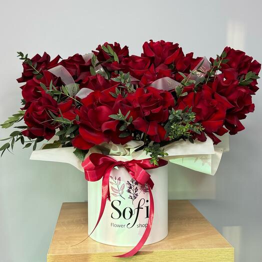 Гигант композиция из 15 французских роз