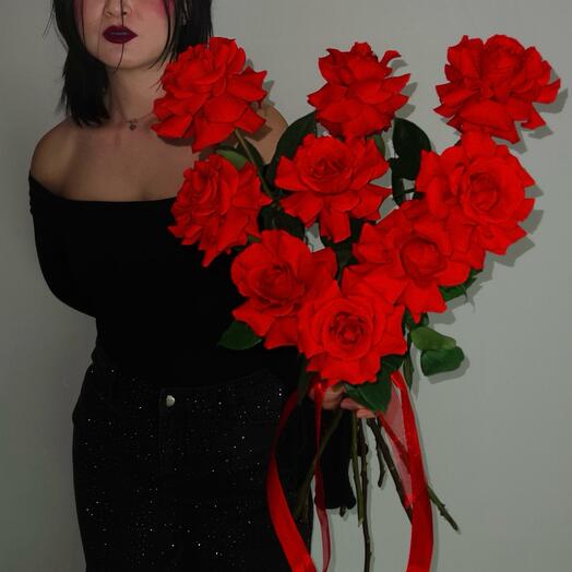Красные розы французские Nina (Нина) под ленту 9 шт