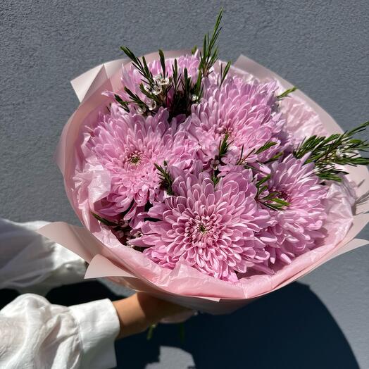 Ramo de crisantemos rosados