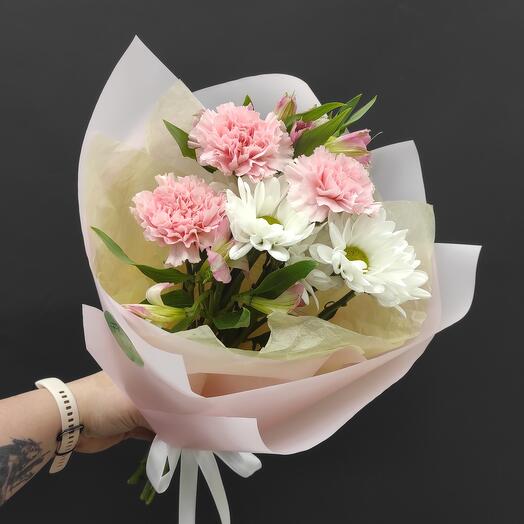 Букет-комплимент с Гвоздикой, Хризантемой и Альстромерией