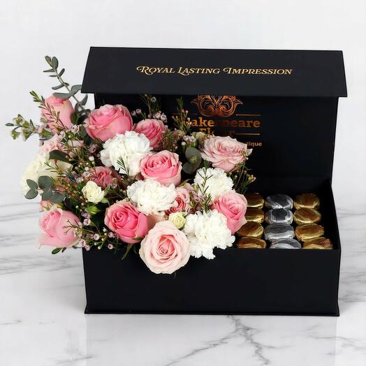 Timeless Pink Rose   Chocolate Gift Box – Elegant Floral Arrangement with Belgian Sweets