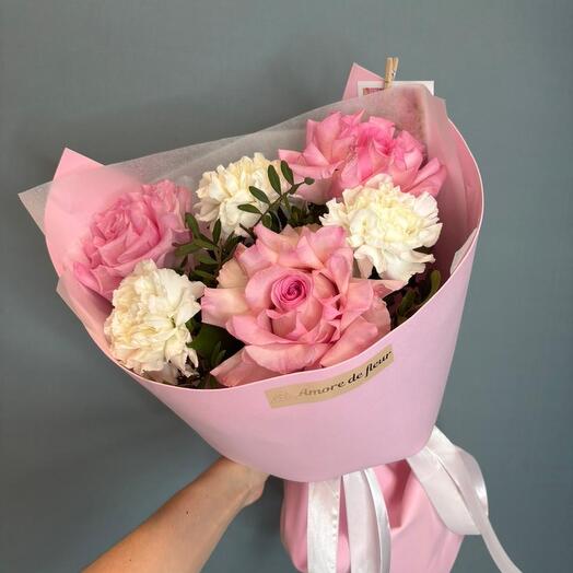 Букет с нежными французскими розами 🌸