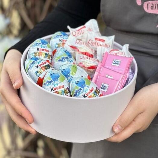 Сладкий набор с киндерами и Ritter sport