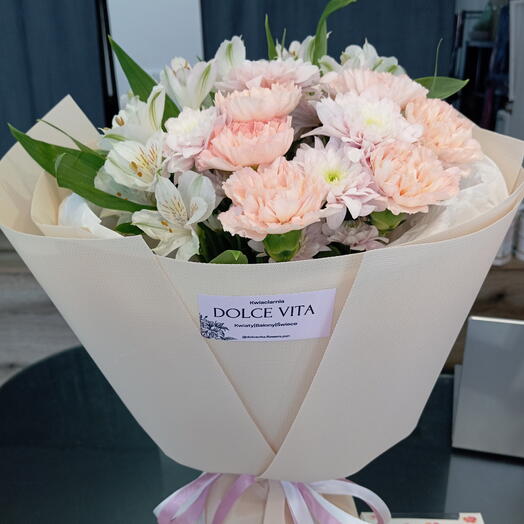 Krémszínű  csokor