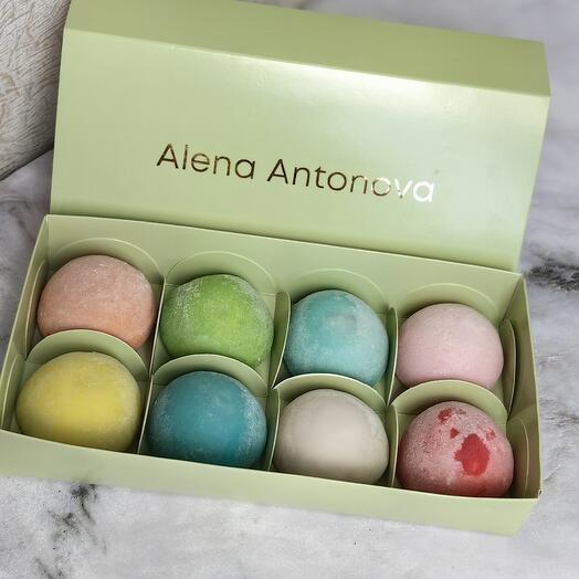 Моти ассорти, японские пирожные набор 8 вкусов, подарок девушке, подруге, сестре