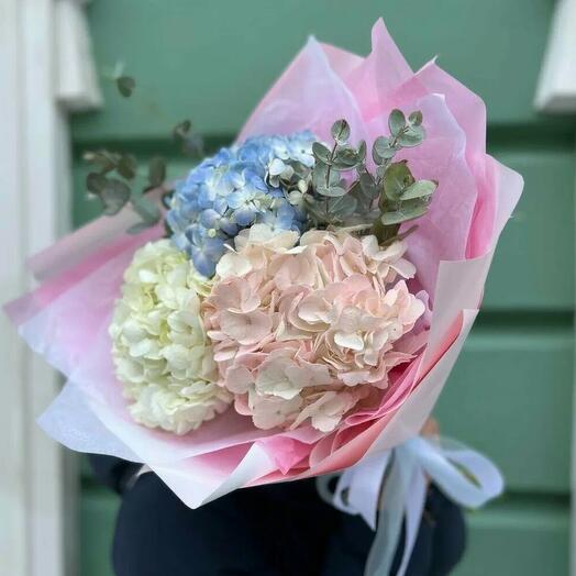 Моно букет из гортензий