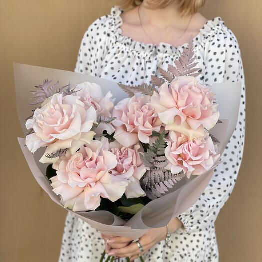 Букет из розовых французских роз "Розовый шёпот фрески"