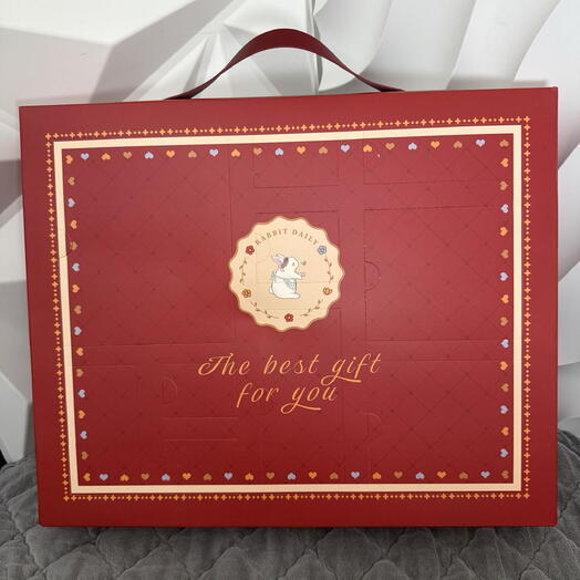 Подарочная коробка-сюрприз (адвент-бокс / blind box)