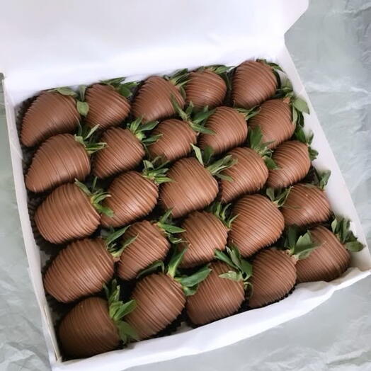 Клубника в шоколаде 25шт классика