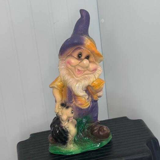 Гном с ежиком