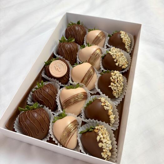 Клубника в шоколаде 15 ягод 🌰