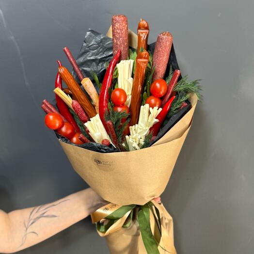 Сьедобный букет мужской с колбасками