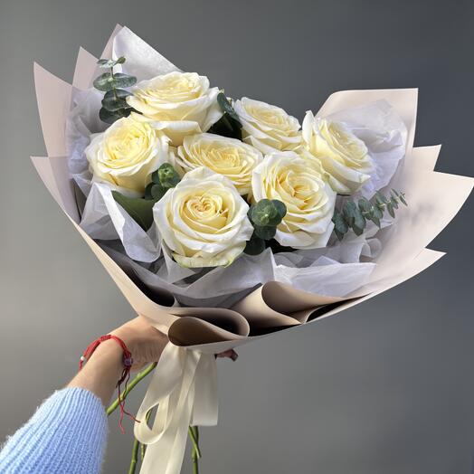 Монобукет из 9 пионовидных роз