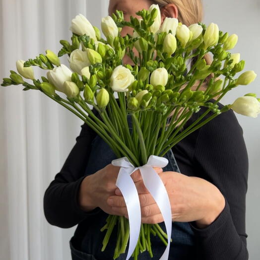 Bouquet of fragrant freesia, 50 pcs