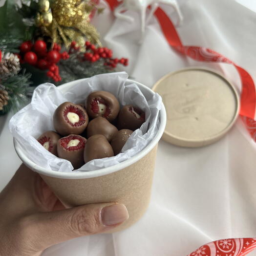 Малина в шоколаде