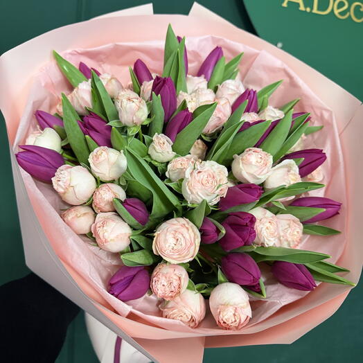 Bombastik mit tulpen