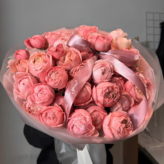 Пионовидные кустовые розы