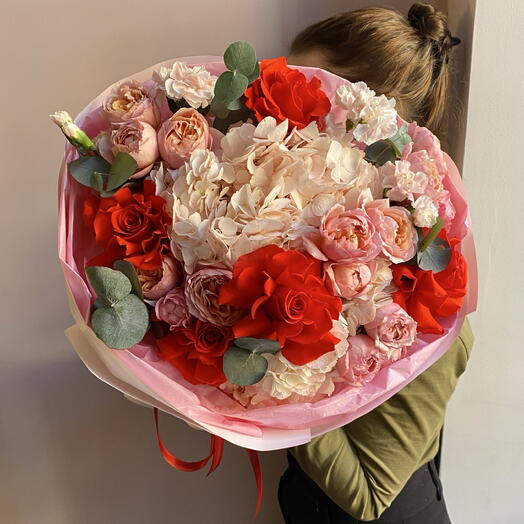 Купидон (Гортензия,французская Роза,Джульетта,эвкалипт,кустовая гвоздика)