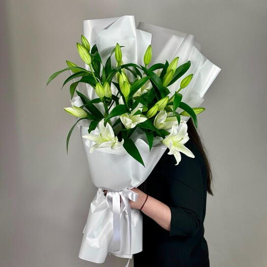 Букет из 5 лилий