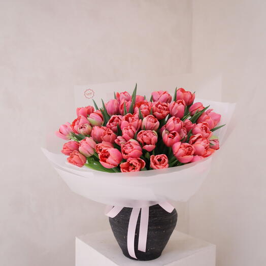 Моно букет из пионовидных тюльпанов 2