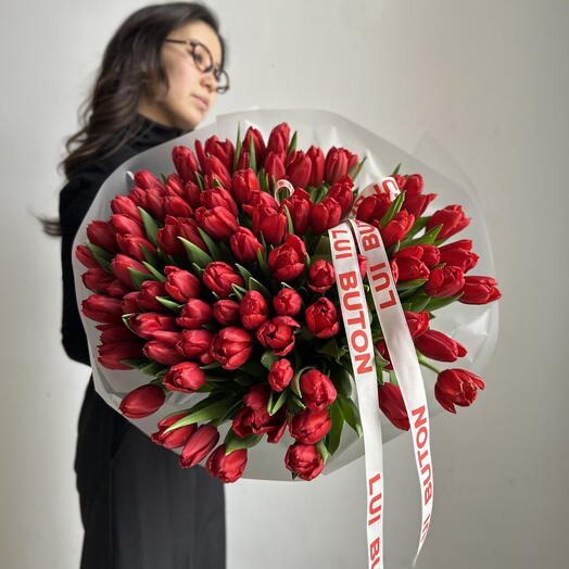 Букет "101 красных тюльпанов"