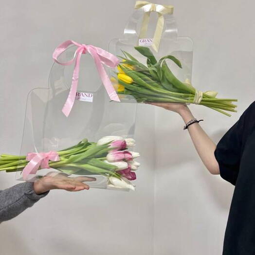 Комбо тюльпаны в сумочке