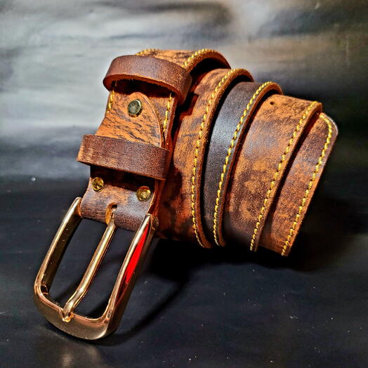 Ремень из натуральной кожи, ручная работа. Цвет: рыжий крафт