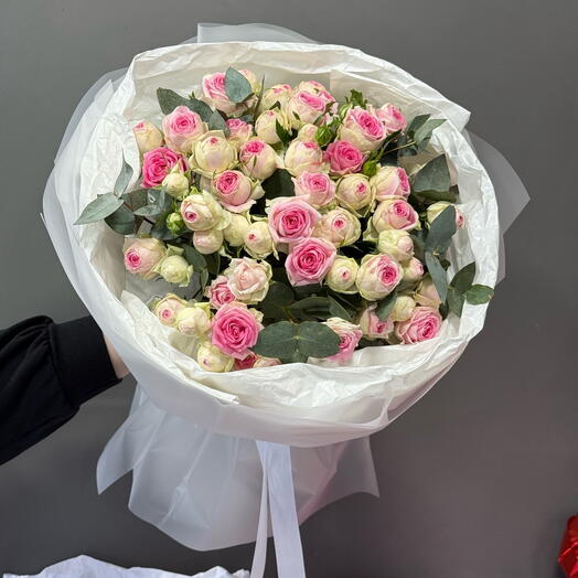 Пионовидная кустовая роза джелато