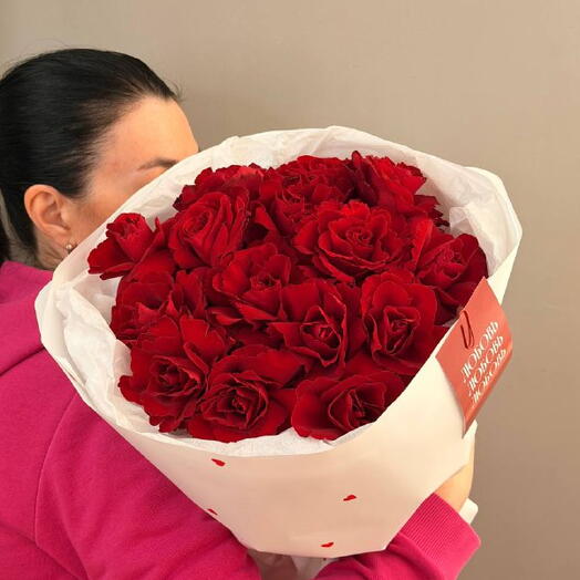 Букет из 15 красных роз