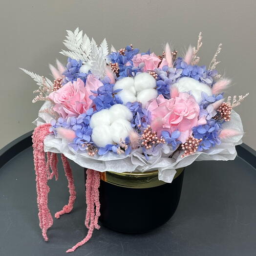 Стабилизированные вечные цветы в вазе 🌸