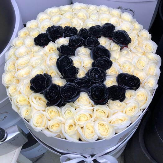 Белые розы "CHANEL" - 101 шт