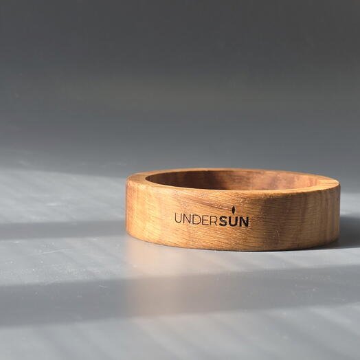 Подставка из дуба Stand for one