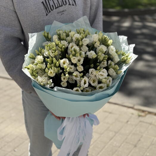 Букет из эустомы