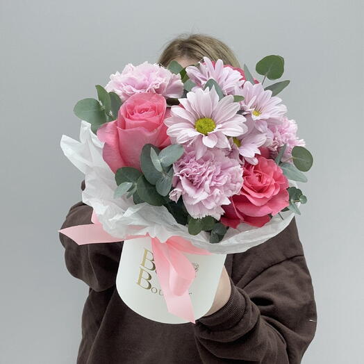 Нежная цветочная композиция 🌸🌿